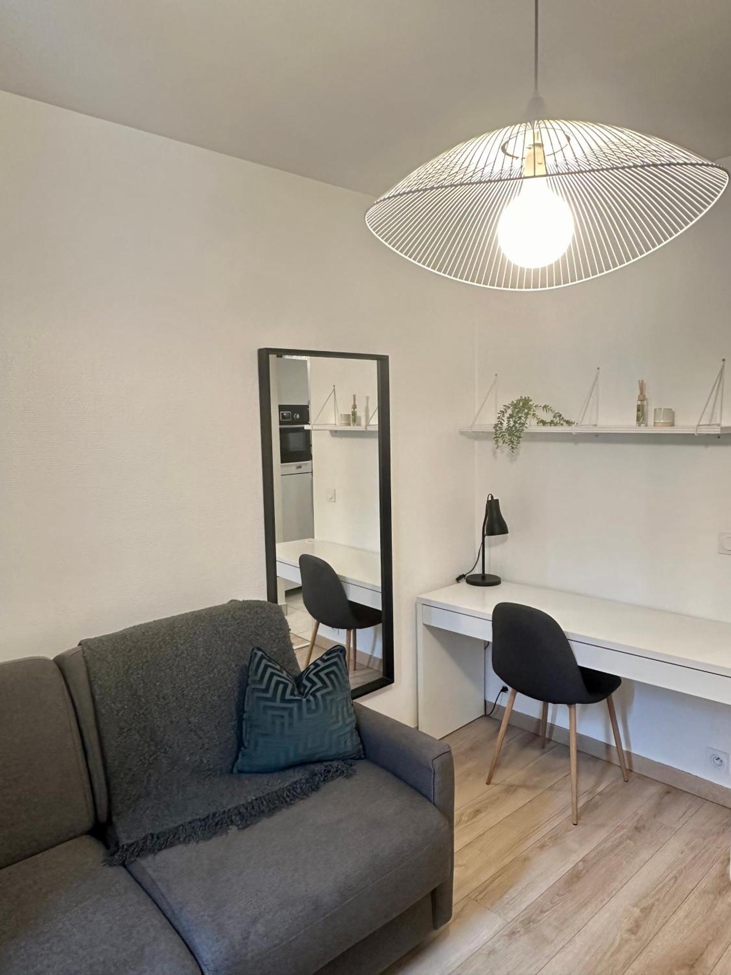 Moderne Et Lumineux Leilighet Asnières Eksteriør bilde